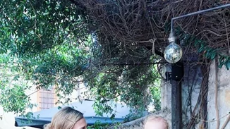 Τα Instamom Secrets της Χριστίνας Κοροβέση καταφέρνουν να αποτυπώσουν με ρεαλιστικό χιούμορ τη μητρότητα