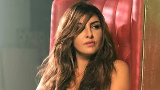 Έλενα Παπαρίζου | Πιο εντυπωσιακή και σέξι από ποτέ στον τελικό του The Voice