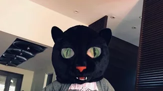 Η διάσημη ηθοποιός εμφανίζεται με το μωράκι της, ένα μήνα μετά τη γέννα