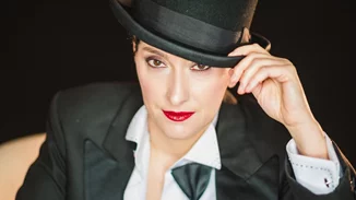 Η Ηρώ στο Zinglee τις Παρασκευές του Δεκεμβρίου