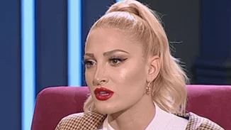 Ιωάννα Τούνη | Μιλά πρώτη φορά για τον σάλο με τη φωτογραφία στο Μνημείο του Ολοκαυτώματος