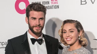 Η Miley Cyrus φόρεσε ένα από τα πιο ωραία νυφικά του 2018