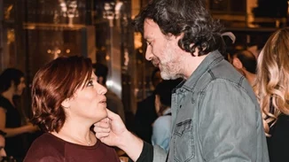 Σπάνια φωτογραφία | Η κόρη της Μαριάννας Τουμασάτου και του Αλέξανδρου Σταύρου έγινε οκτώ ετών