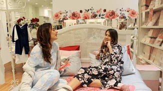 On Tuesdays we shop! Φόρεσε το πιο άνετο outfit για μία βραδιά με τις φίλες σου στο σπίτι 