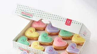 Ερωτευμένη ή μη, αυτά τα ντόνατ θα θέλεις να τα φας