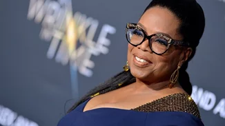 Χαβάη| Η Oprah Winfrey μοιράζει είδη πρώτης ανάγκης σε πυρόπληκτους - Είναι κάτοικος της περιοχής