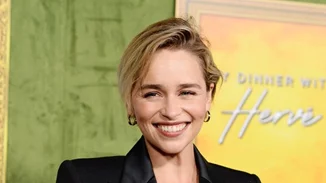 Emilia Clarke | Η εξομολόγηση για το σοβαρό πρόβλημα υγείας της που την έφερε κοντά στο θάνατο