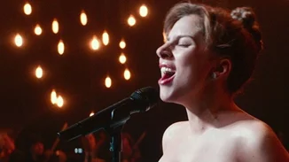 Η Lady Gaga τραγούδησε μαζί με τους Andrea Bocelli και Celine Dion το The Prayer