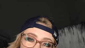 Ειρήνη Ερμίδου | Έκοψε κι έβαψε τα μαλλιά της ροζ