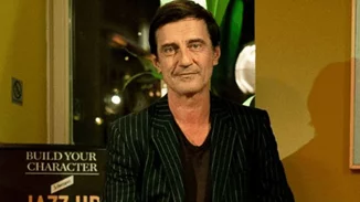 Ο Θοδωρής Κουτσογιαννόπουλος απαντά στο #10YearChallenge με την πιο επική φωτογραφία