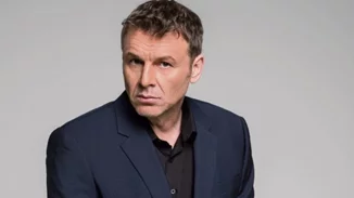 Απόστολος Γκλέτσος | Δες την κούκλα 18χρονη κόρη του - Πόσο μοιάζουν;