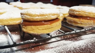 Η πιο υπέροχη συνταγή για brownie cookies με καραμέλα γάλακτος!