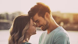Τα 3 υπέροχα πράγματα που κάνουν ένα ζευγάρι πραγματικά ευτυχισμένο