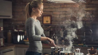 Αποτοξίνωση πριν τα Χριστούγεννα | Ποιες τροφές να βάλεις στο πρόγραμμά σου;