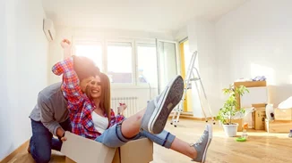 Συγκατοίκηση | Τα 4 σημάδια που δείχνουν πως ήρθε επιτέλους η ώρα!