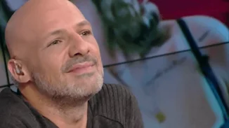 Νίκος Μουτσινάς | «Συνειδητοποίησα ποσό τιμωρούσα τον εαυτό μου χρόνια τώρα, δεν με αγαπούσα»