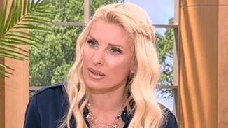 Ελένη Μενεγάκη | Έκανε #10YearChallenge στον αέρα της εκπομπής της!