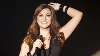 Καίτη Γαρμπή | Γιορτάζει 30 χρόνια καριέρας με μία συνεργασία που θα συζητηθεί!