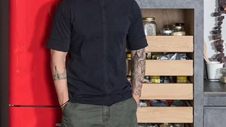 Instagram stories | Ο Έλληνας που ξεπέρασε την Ελένη Μενεγάκη και "απειλεί" τον Ανδρέα Γεωργίου