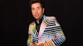 Όλοι μιλούν για το look του Γιώργου Μαζωνάκη στο Your Face Sounds Familiar