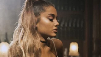 Ariana Grande | Πόλεμος με τα Grammy! Τα σνόμπαρε, χαρακτήρισε trash την Cardi B αλλά προσπάθησε να το σώσει