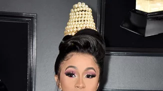 Το νέο τραγούδι της Cardi B αναφέρεται στον Γιάννη Αντετοκούνμπο;