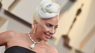 Μετά από πολύ καιρό, η Lady Gaga άλλαξε τα μαλλιά της και είναι πιο ωραία από ποτέ