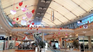 Ξεκίνησε το φεστιβάλ αγάπης στο Avenue με μεγάλα δώρα!