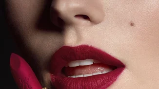 Κραγιόν με άρωμα | Πού θα βρεις το πιο τέλειο beauty gadget