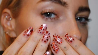 Σχέδια νυχιών για του Αγίου Βαλεντίνου!