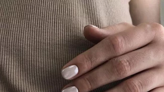 Μικρή βάση νυχιών: Do's and dont's και όσα πρέπει να γνωρίζεις