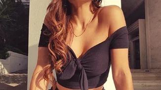 Ελληνίδα τραγουδίστρια αρραβωνιάστηκε στην Fontana Di Trevi και μας δείχνει το εντυπωσιακό δαχτυλίδι