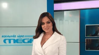 Μπάγια Αντωνοπούλου | Οι διάσημοι γονείς της και η πολύ γνωστή ταλαντούχα ηθοποιός νονά της (pics)