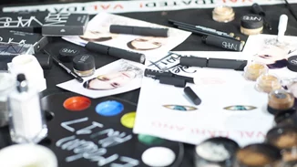 Τι καλλυντικά να αγοράσεις τον Φεβρουάριο | Επιλογές από 10 ευρώ