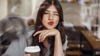 Μακιγιάζ για κόκκινο κραγιόν | Πώς να το πετύχεις στα πρωινά makeup looks