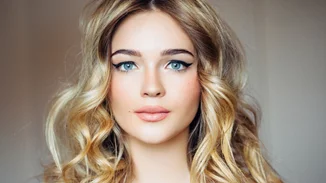 Πώς να βάλω σωστά ρουζ; Τα 5 πιο συχνά λάθη που κάνεις και πώς να τα αποφύγεις