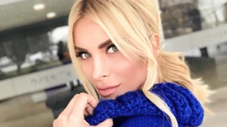 Κατερίνα Καινούργιου | Έβαλε νυφικό για πρώτη φορά και αυτοτρολάρεται