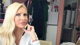 Μέσα στο καμαρίνι της Ελένης Μενεγάκη μετά την αποχώρησή της