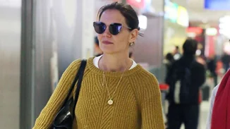 Katie Holmes | Μαζί με την Suri στην Ελλάδα με αφορμή το προσφυγικό