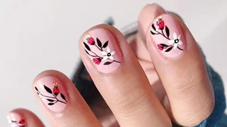 Οι 10 απόλυτοι λογαριασμοί Instagram με θέμα τα νύχια που πρέπει να ακολουθήσεις