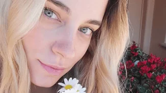 Η Δούκισσα Νομικού καλωσορίζει την Άνοιξη με την πιο γλυκιά φωτογραφία με τον Σάββα