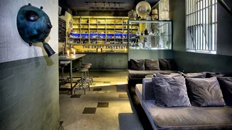 Τα πιο ωραία κρυμμένα bars του πλανήτη και πώς θα τα βρεις