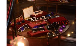 Στα Beauty Stars by Madame Figaro δοκιμάσαμε τα πιο ωραία γυαλιά ηλίου της σεζόν