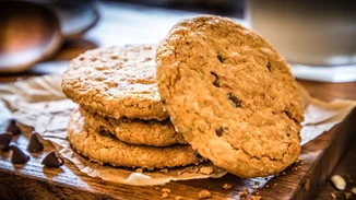 Υγιεινά μπισκότα για τα παιδιά με 3 υλικά