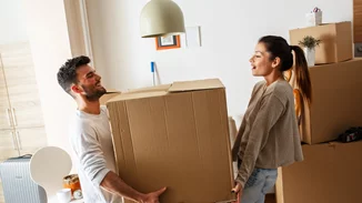 Συγκατοίκηση με τον σύντροφό σου; Τι να κάνεις για να μην κολλήσεις πάνω του