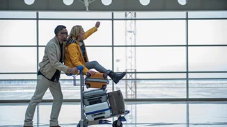 Ταξίδι με αεροπλάνο | Τι δεν πρέπει να κάνεις ποτέ σε μια πτήση