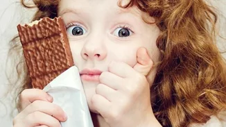 5 τρόφιμα που συμβάλλουν στην κακή διάθεση και στις αλλαγές συμπεριφοράς τα παιδιά