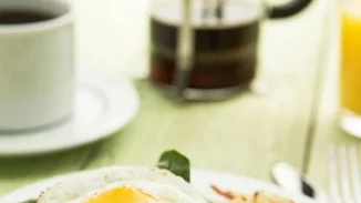 Συνταγή για βάφλα καλαμποκιού και με τι να την συνδυάσεις για ένα αλμυρό αποτέλεσμα