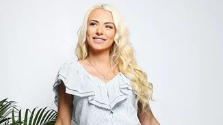 Στέλλα Μιζεράκη | Παρουσιάζει δελτίο ειδήσεων- Πώς σου φαίνεται;