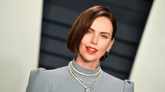 Charlize Theron | «Το παιδί μου νόμιζα ότι ήταν αγόρι, αλλά είναι κορίτσι τελικά»